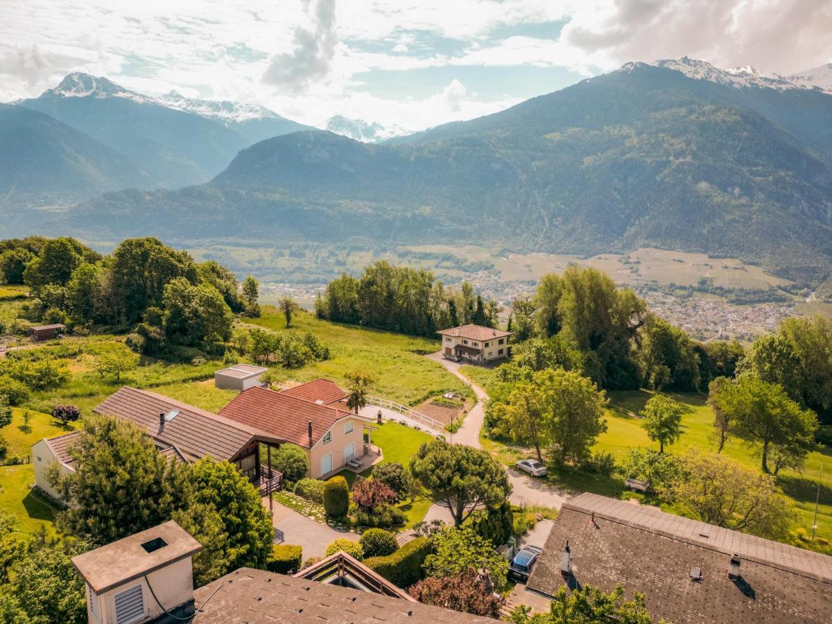 Relais Fleuri Hotell Chermignon-d'en Bas Exteriör bild