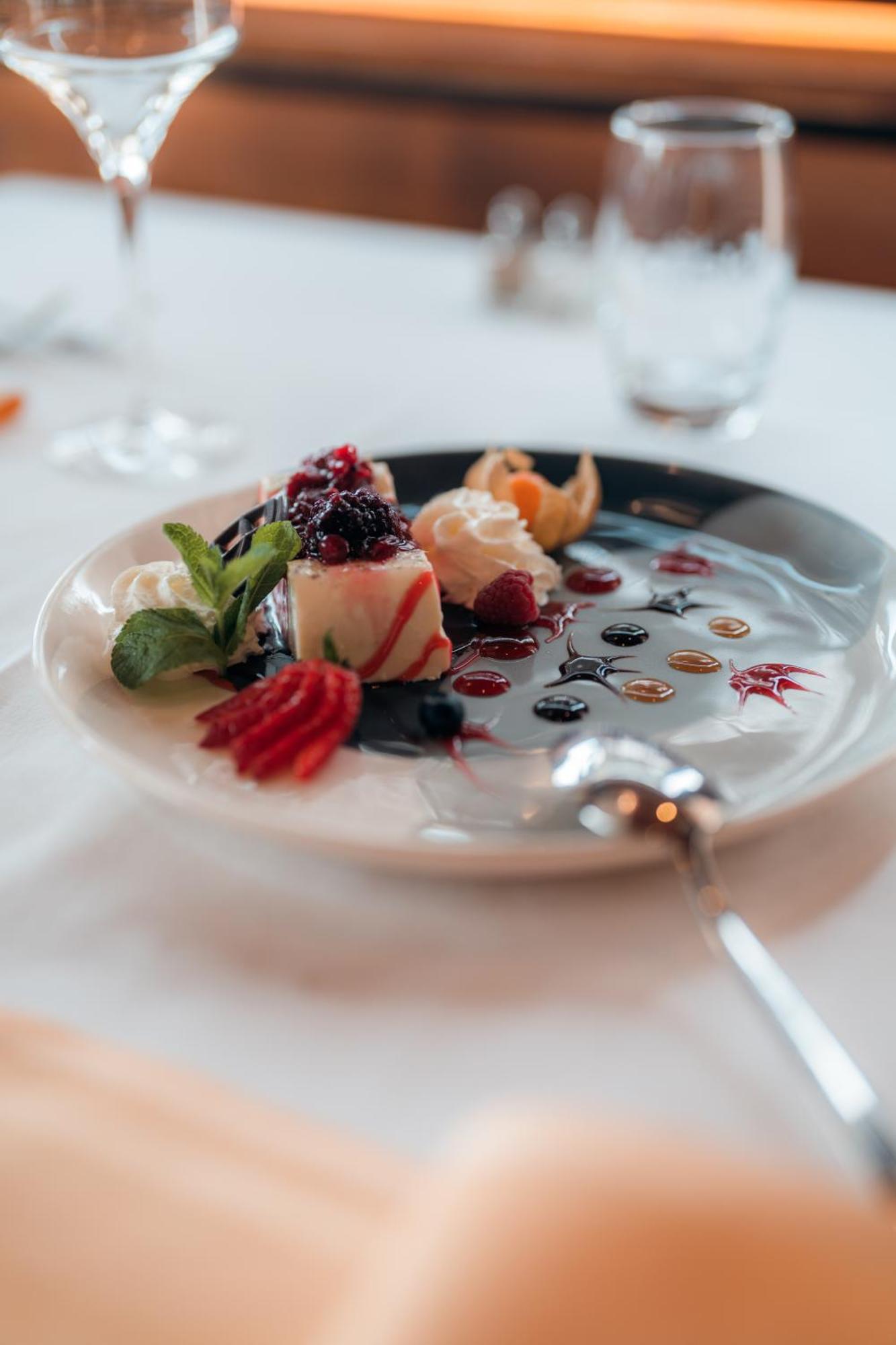 Relais Fleuri Hotell Chermignon-d'en Bas Exteriör bild