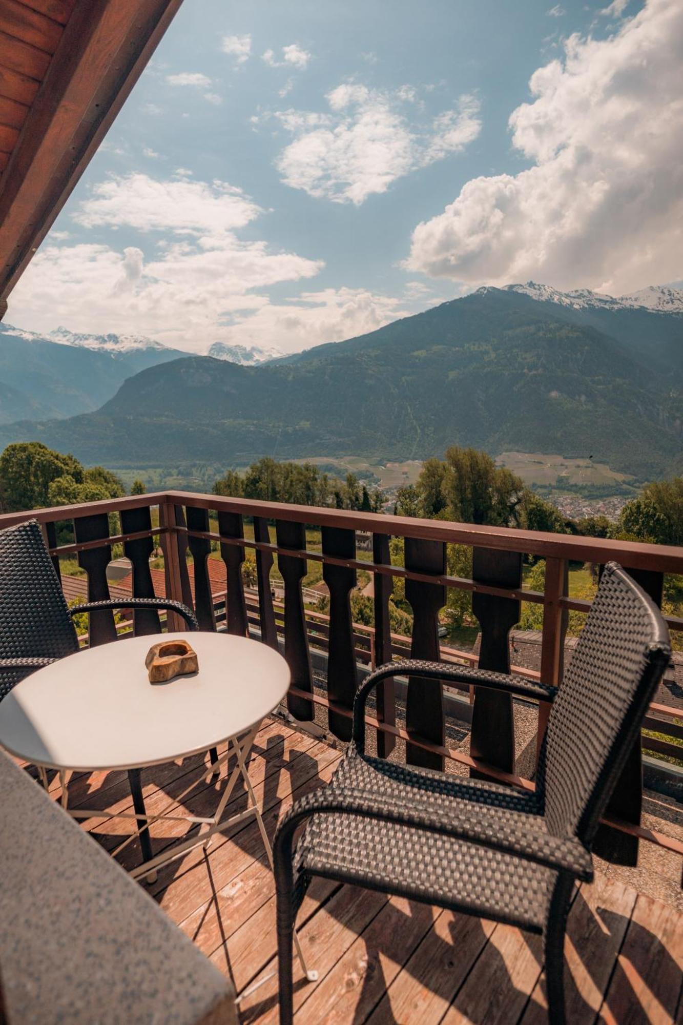 Relais Fleuri Hotell Chermignon-d'en Bas Exteriör bild