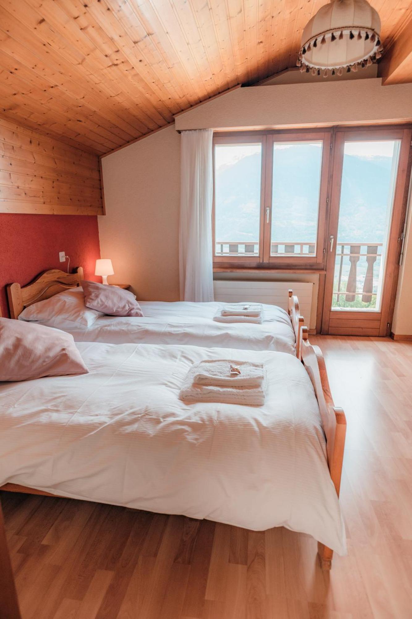 Relais Fleuri Hotell Chermignon-d'en Bas Exteriör bild