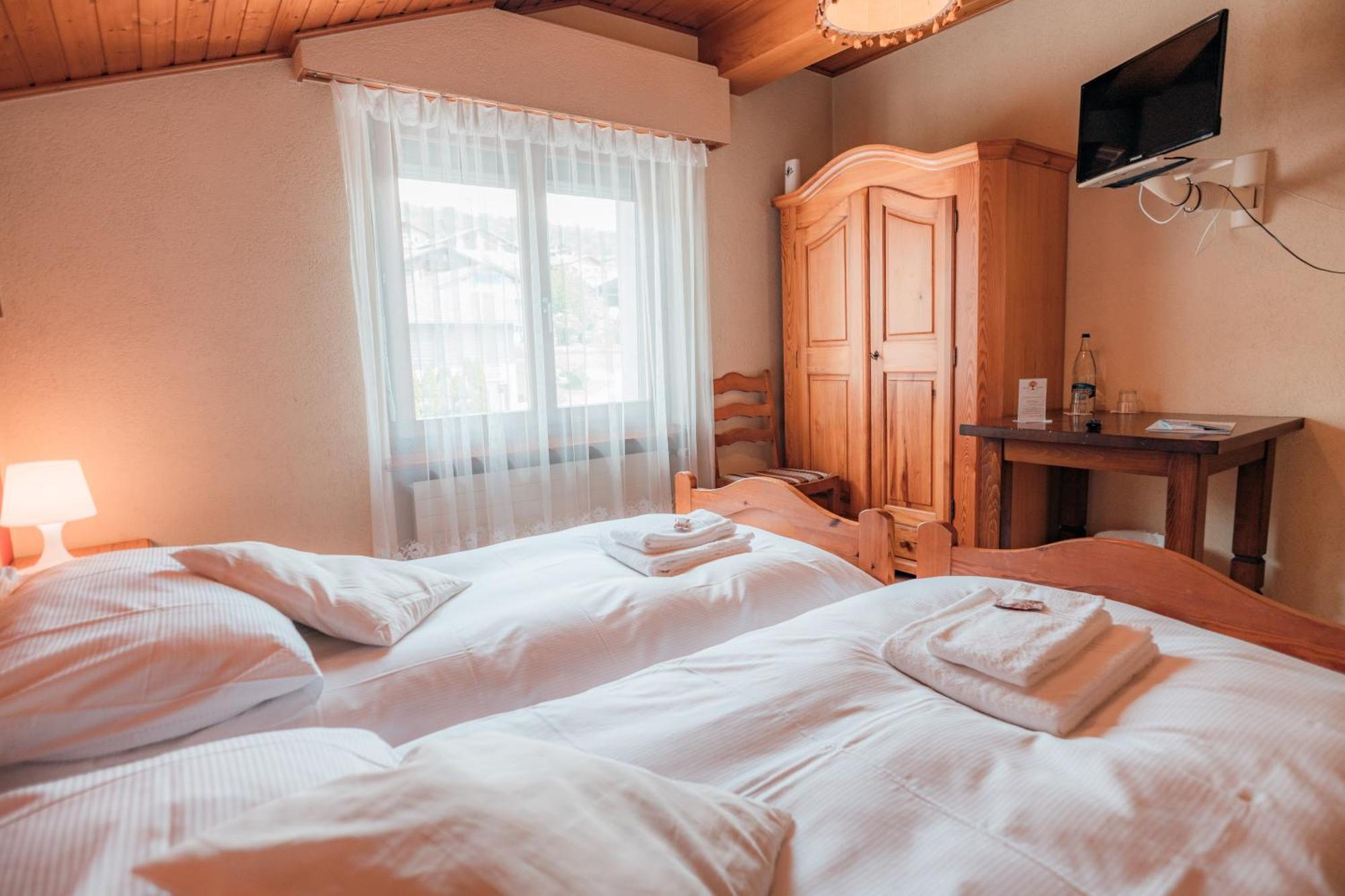 Relais Fleuri Hotell Chermignon-d'en Bas Exteriör bild