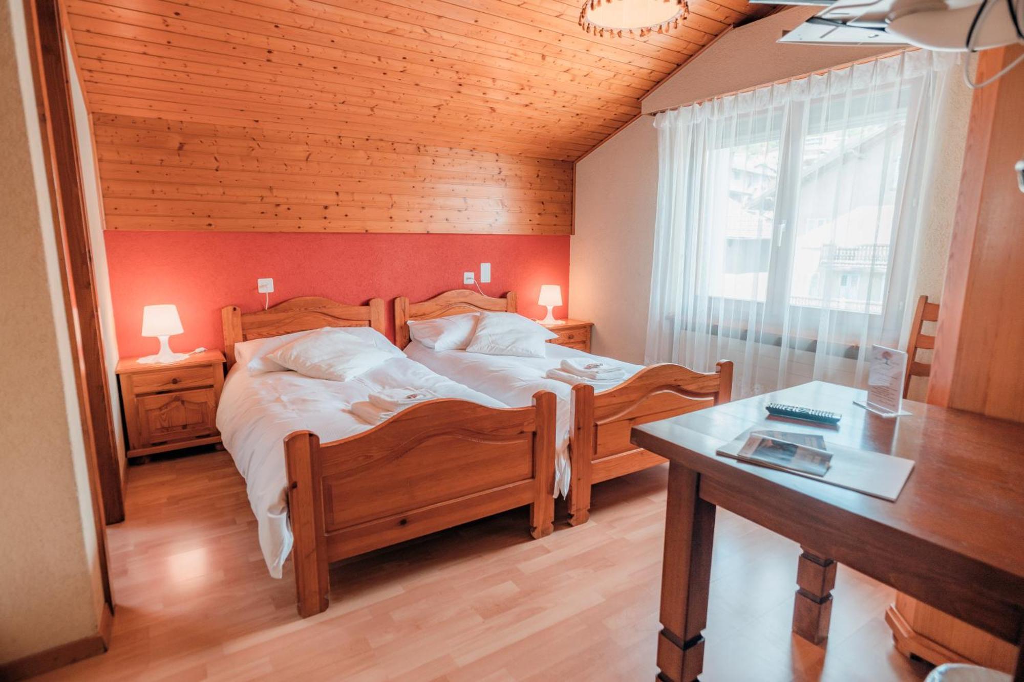 Relais Fleuri Hotell Chermignon-d'en Bas Exteriör bild