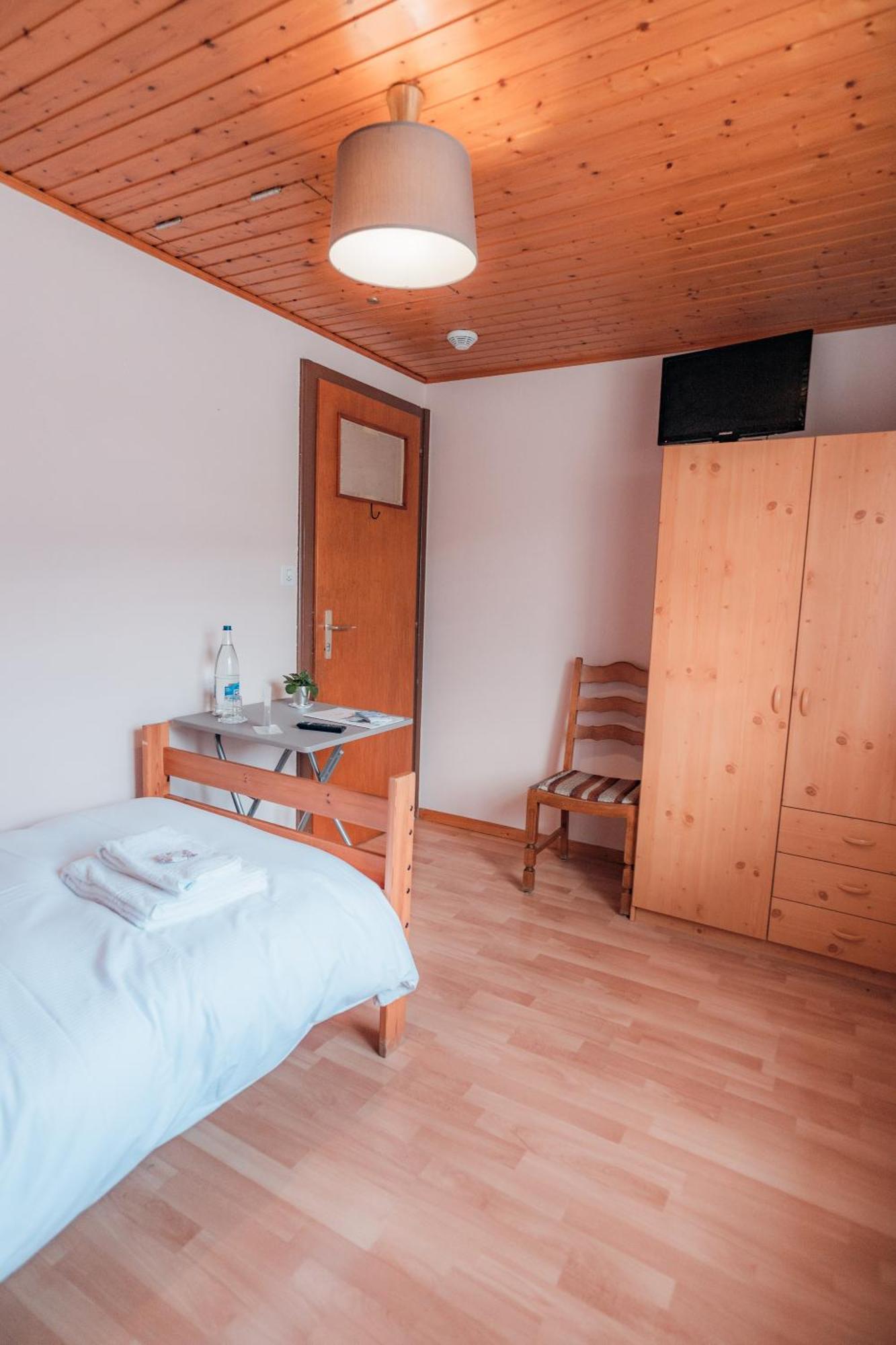 Relais Fleuri Hotell Chermignon-d'en Bas Exteriör bild