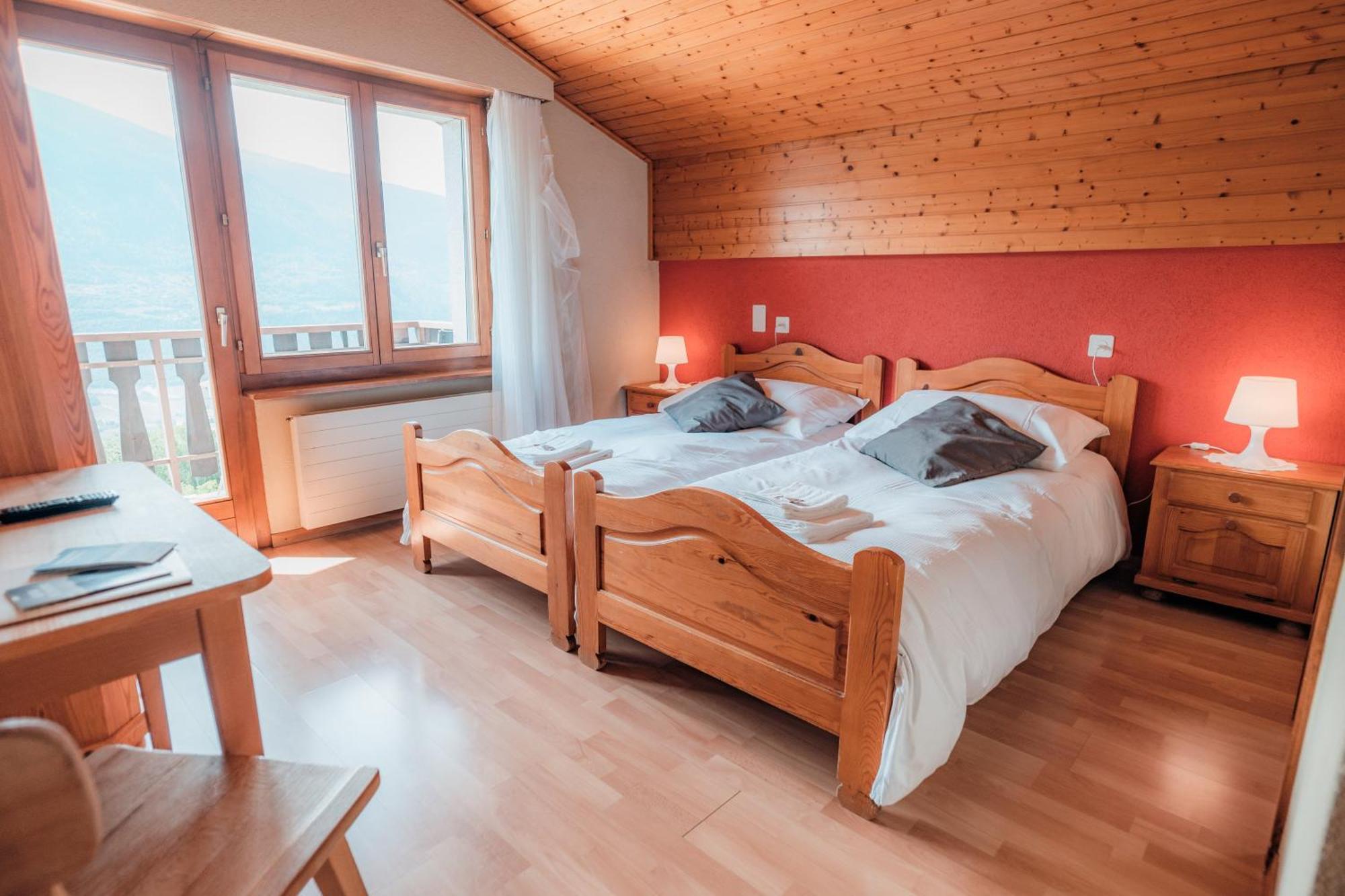 Relais Fleuri Hotell Chermignon-d'en Bas Exteriör bild