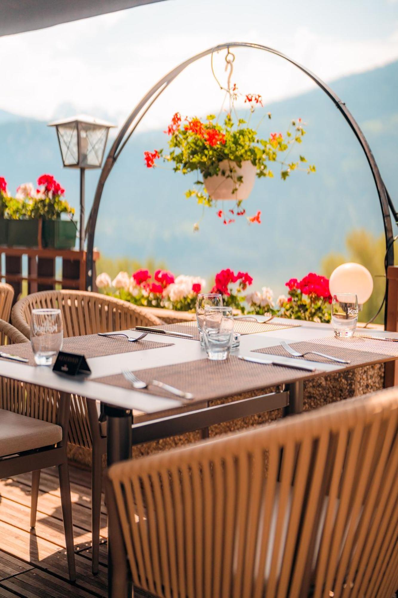 Relais Fleuri Hotell Chermignon-d'en Bas Exteriör bild