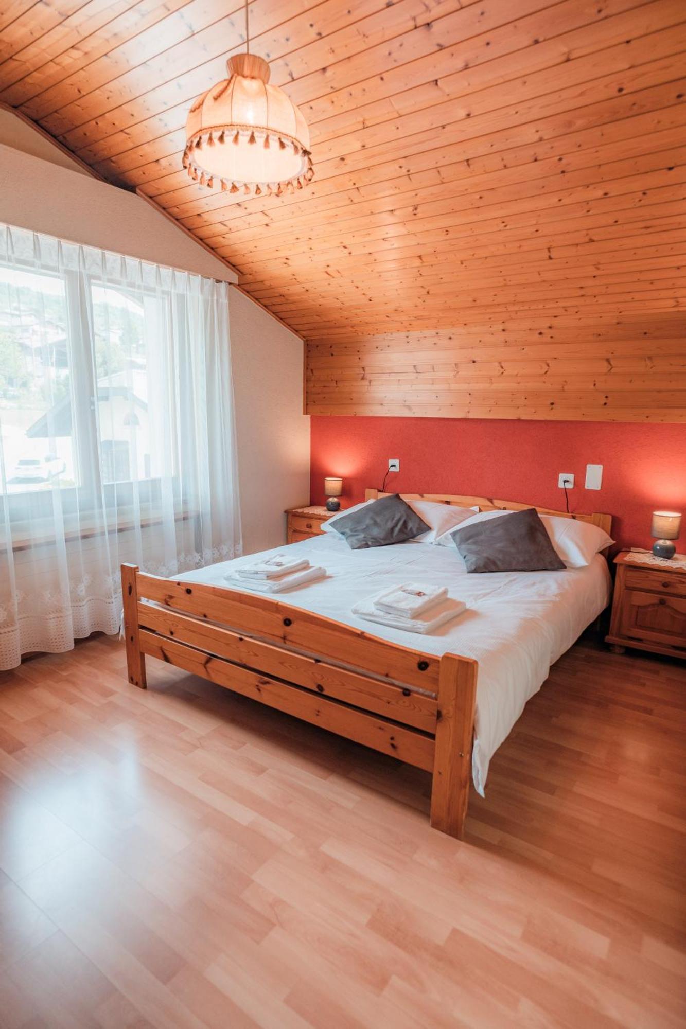 Relais Fleuri Hotell Chermignon-d'en Bas Exteriör bild